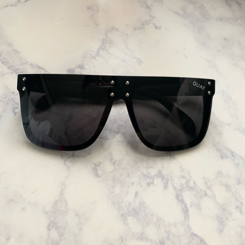 Quay x Kylie Hidden Hills Sunglasses